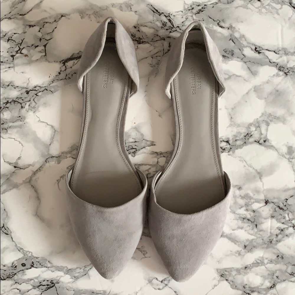 Urban Outfitters Size 10 Gray Suede Flats